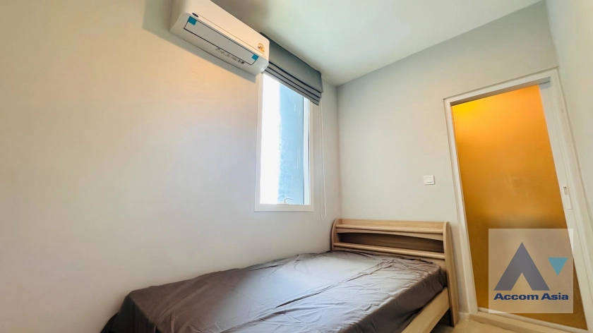 22  3 br Condominium For Rent in Rama 3 ,Bangkok BTS Saphan Taksin at Menam Residences AA29916