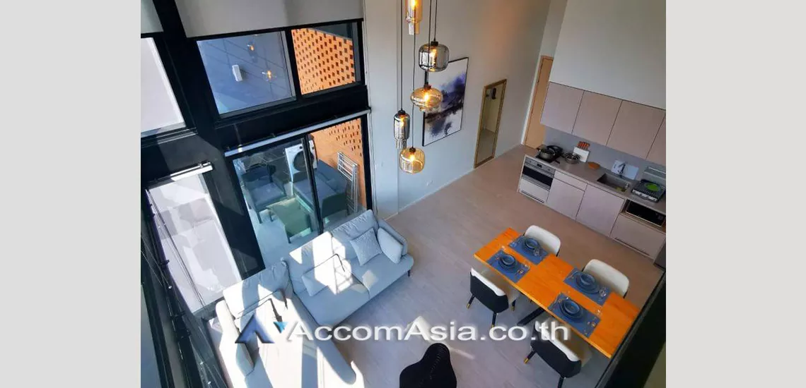 Duplex Condo |  2 Bedrooms  Condominium For Rent in Silom, Bangkok  near BTS Surasak (AA29921)