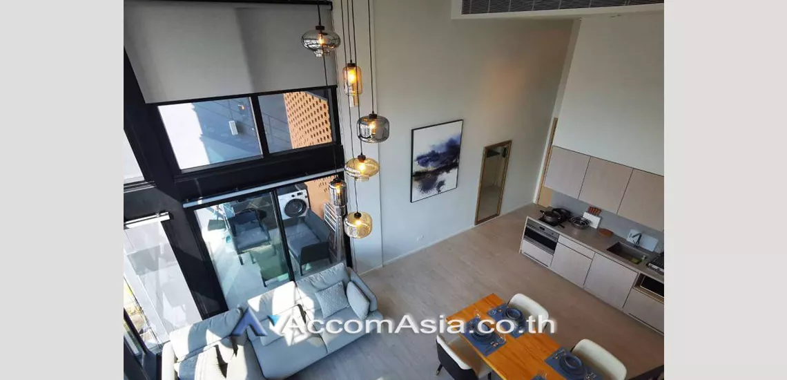 Duplex Condo |  2 Bedrooms  Condominium For Rent in Silom, Bangkok  near BTS Surasak (AA29921)