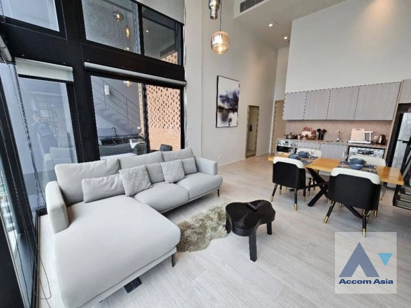  2  2 br Condominium For Rent in Silom ,Bangkok BTS Surasak at The Lofts Silom AA29921