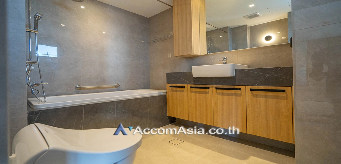 7  3 br Apartment For Rent in Sukhumvit ,Bangkok BTS Ekkamai at Exclusive Residence AA29924