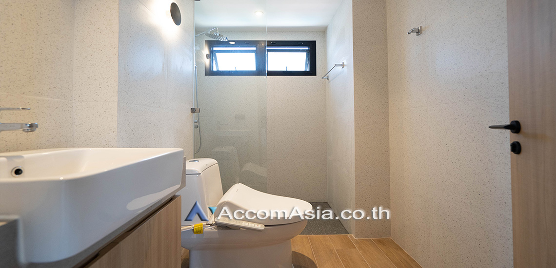 8  3 br Apartment For Rent in Sukhumvit ,Bangkok BTS Ekkamai at Exclusive Residence AA29924