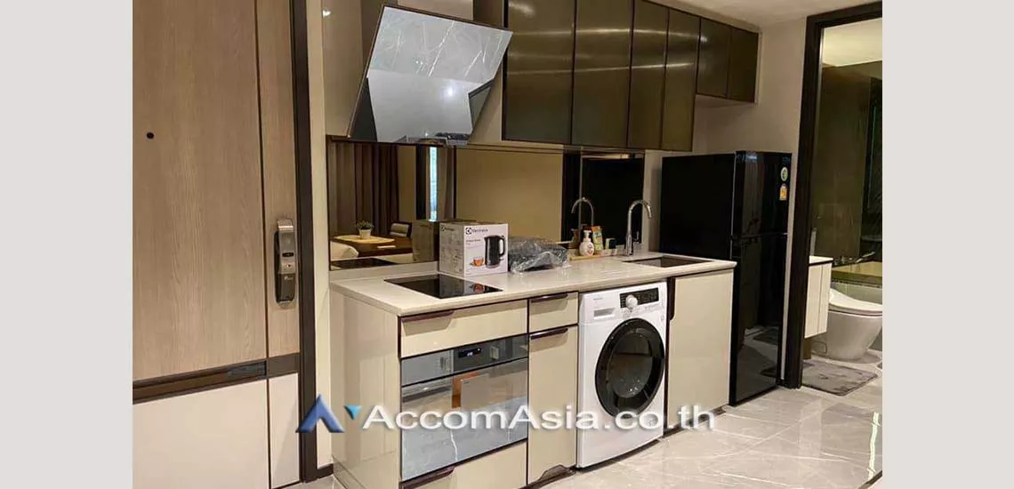 unit 1 Bedroom  Condominium For Rent in Sukhumvit, Bangkok  near BTS Ekkamai (AA29934)