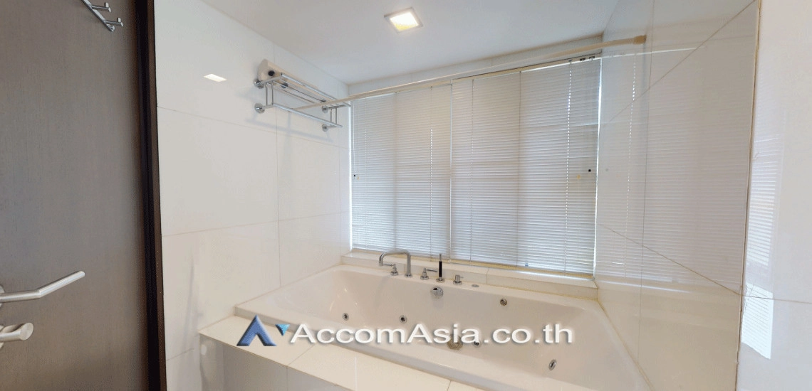 11  3 br Condominium For Sale in Sukhumvit ,Bangkok BTS Phrom Phong at Turnberry AA29938