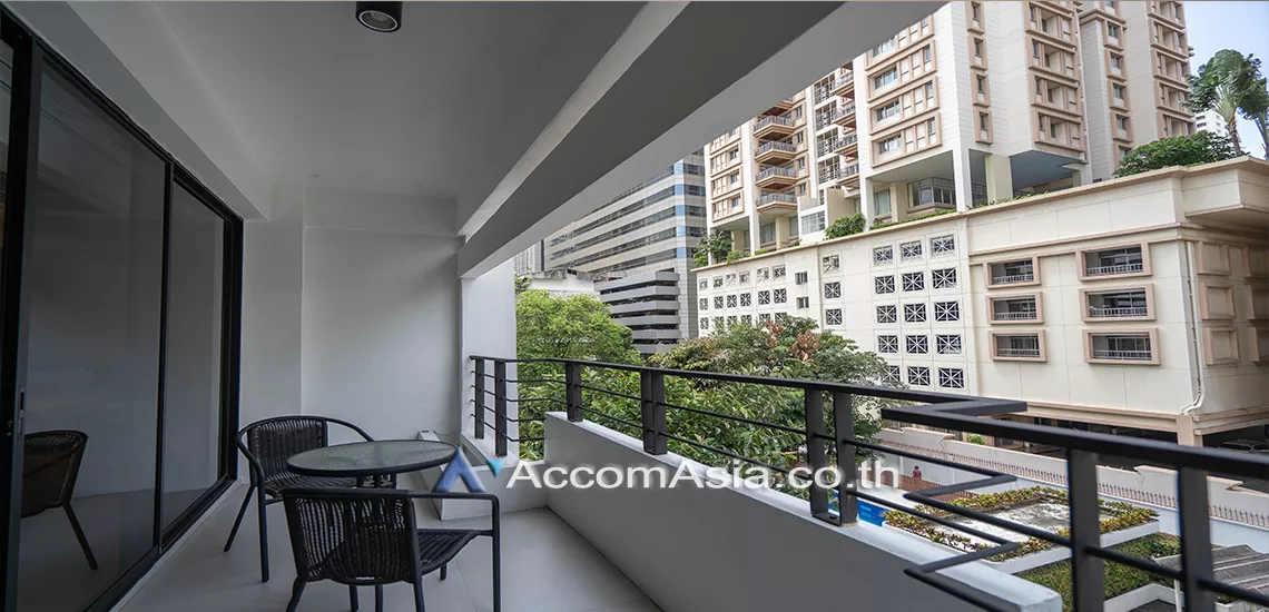 Pet friendly |  2 Bedrooms  Apartment For Rent in Sukhumvit, Bangkok  near BTS Asok - MRT Sukhumvit (AA29942)