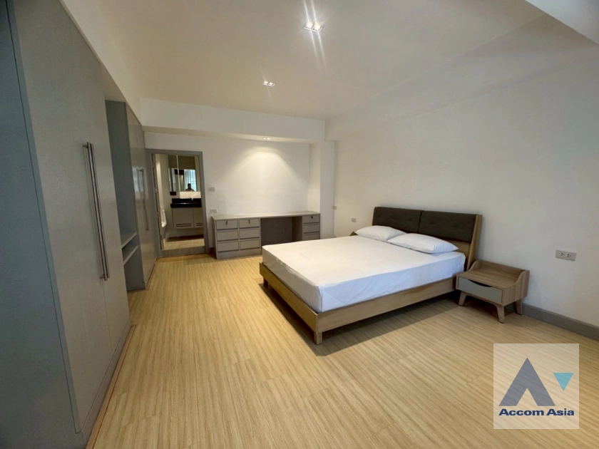 9  2 br Apartment For Rent in Sukhumvit ,Bangkok BTS Asok - MRT Sukhumvit at Newly Renovated AA29942