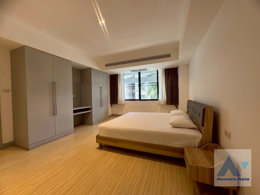 15  2 br Apartment For Rent in Sukhumvit ,Bangkok BTS Asok - MRT Sukhumvit at Newly Renovated AA29942