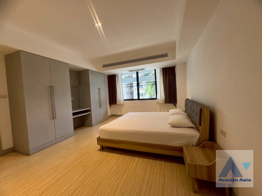 17  2 br Apartment For Rent in Sukhumvit ,Bangkok BTS Asok - MRT Sukhumvit at Newly Renovated AA29942