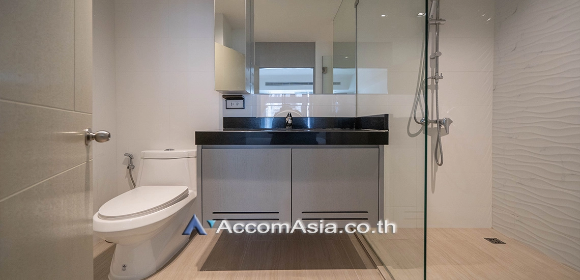8  2 br Apartment for rent and sale in Sukhumvit ,Bangkok BTS Asok - MRT Sukhumvit at Newly Renovated AA29943
