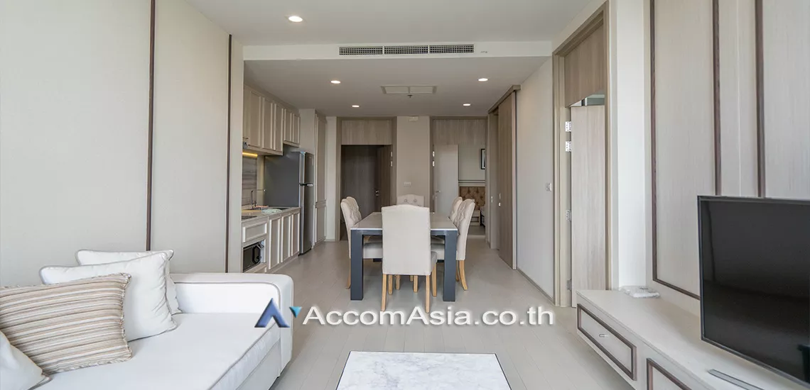  2 Bedrooms  Condominium For Rent in Ploenchit, Bangkok  near BTS Ploenchit (AA29945)