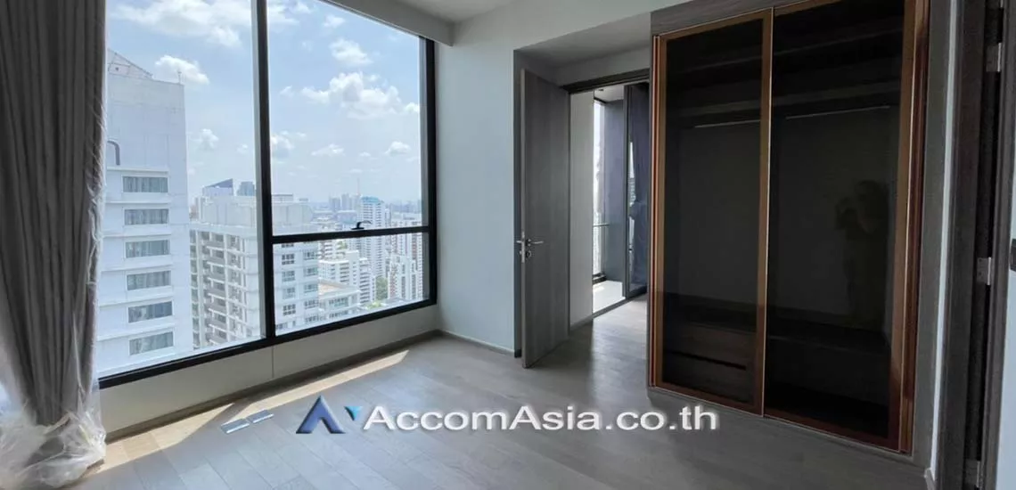  3 Bedrooms  Condominium For Rent in Sukhumvit, Bangkok  near BTS Asok - MRT Sukhumvit (AA29950)