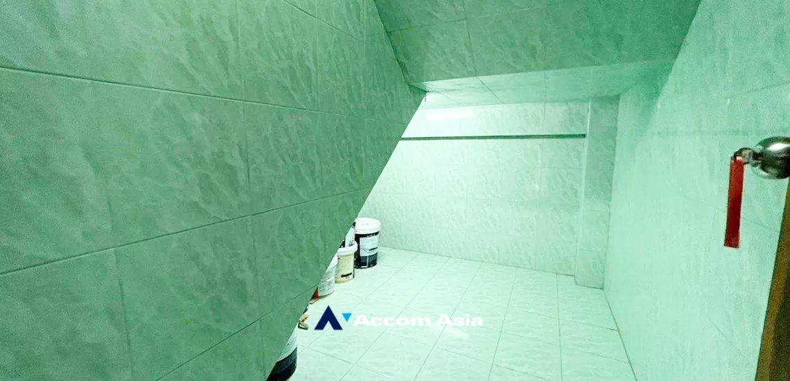 11  4 br House for rent and sale in Ploenchit ,Bangkok BTS Chitlom AA29957