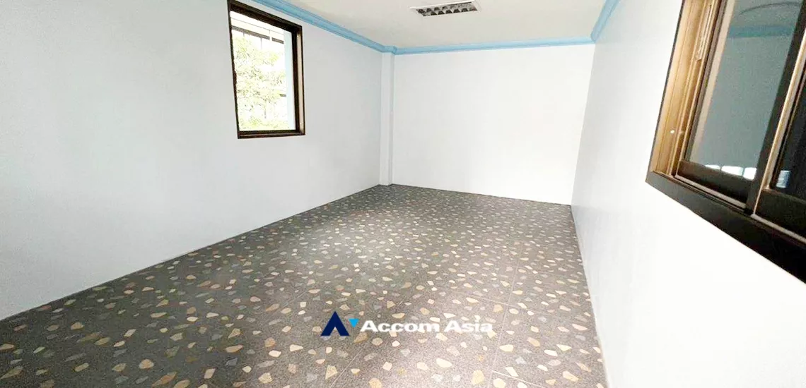 13  4 br House for rent and sale in Ploenchit ,Bangkok BTS Chitlom AA29957