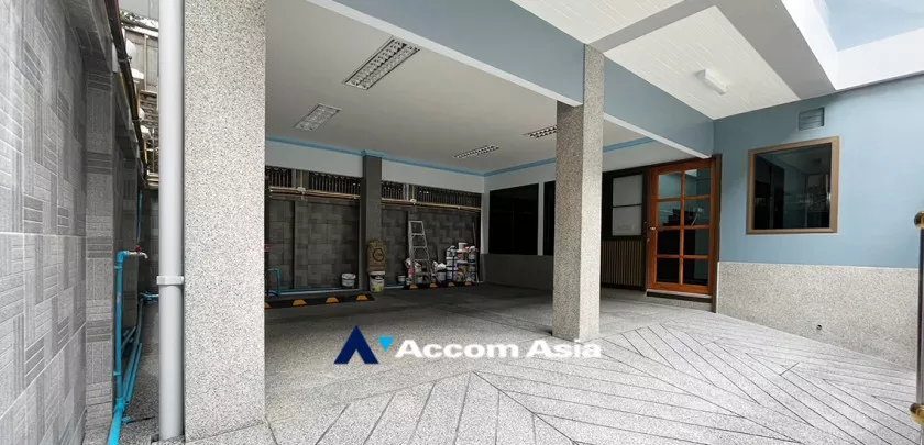 21  4 br House for rent and sale in Ploenchit ,Bangkok BTS Chitlom AA29957