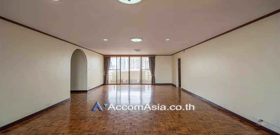 Pet friendly |  Karuehart Thongthip Condominium  3 Bedroom for Rent BTS Thong Lo in Sukhumvit Bangkok