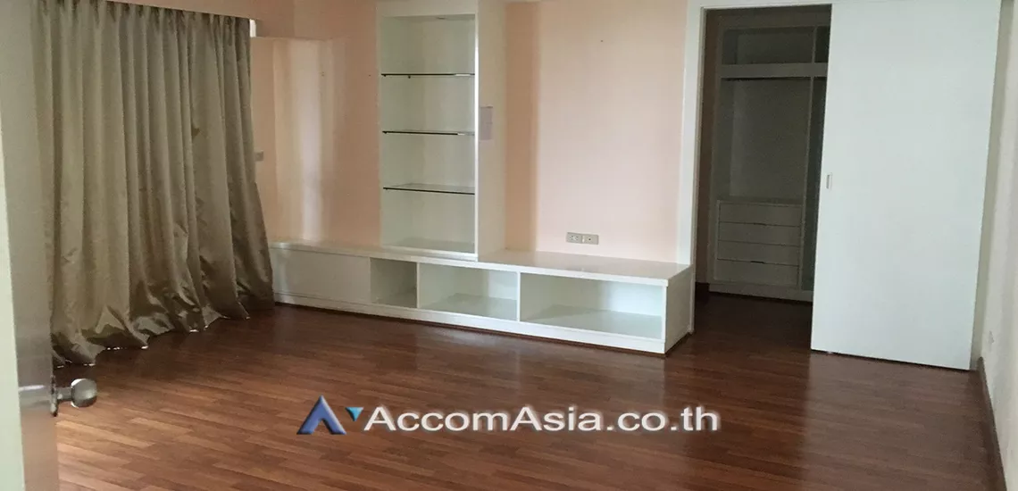 Empire House Condominium  3 Bedroom for Sale & Rent BTS Ekkamai in Sukhumvit Bangkok