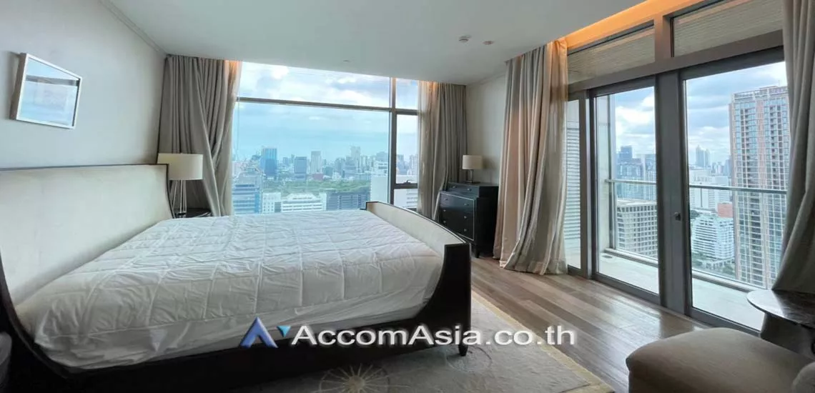 13  3 br Condominium For Rent in Ploenchit ,Bangkok BTS Ploenchit at Oriental Residence Bangkok AA29986