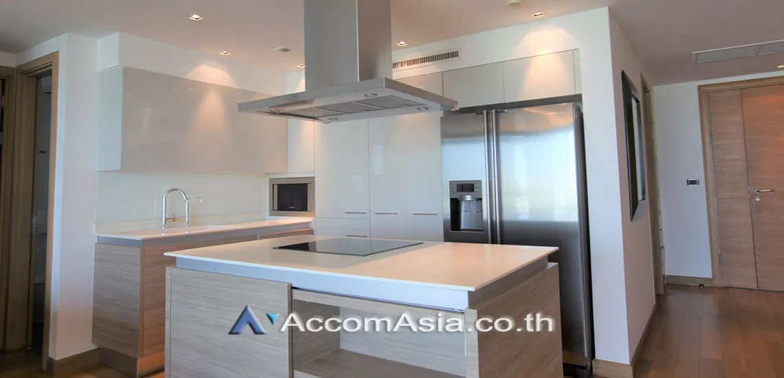  2 Bedrooms  Condominium For Rent in Phaholyothin, Bangkok  near BTS Ari (AA29987)