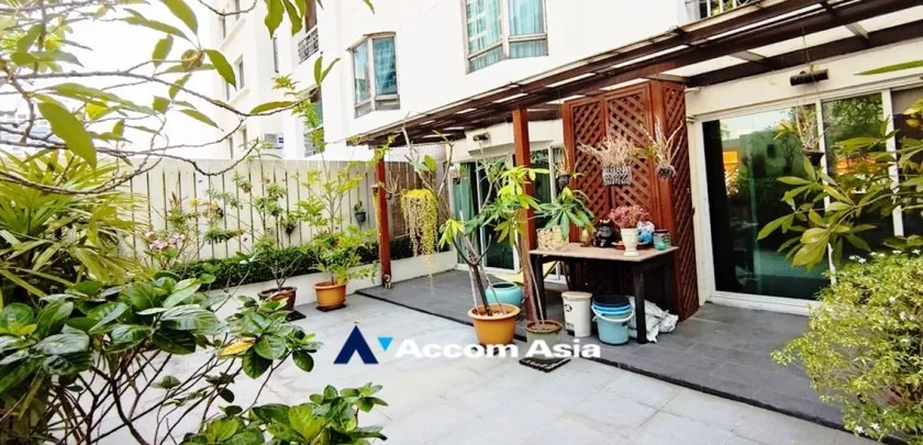 Big Balcony |  Royal Castle Condominium  2 Bedroom for Rent BTS Phrom Phong in Sukhumvit Bangkok