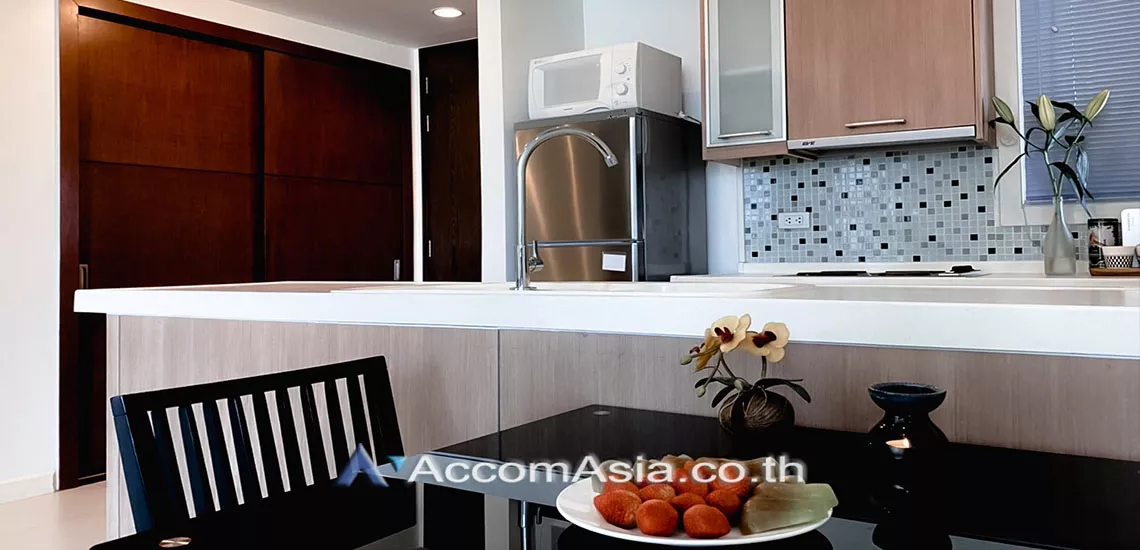 unit 2 Bedrooms  Condominium For Rent in New Phetchaburi, Bangkok  near BTS Chitlom (AA29993)