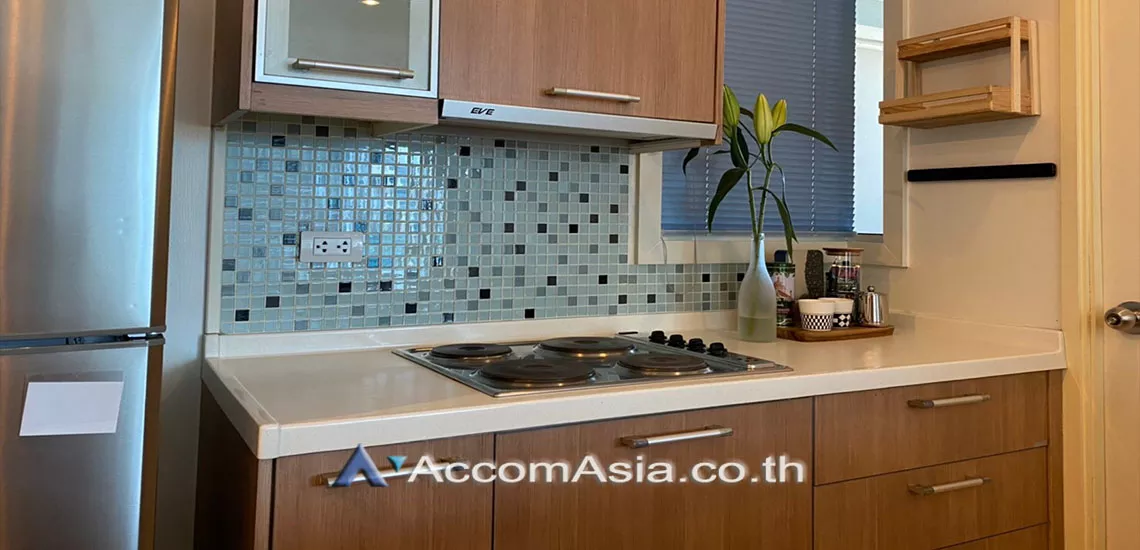 unit 2 Bedrooms  Condominium For Rent in New Phetchaburi, Bangkok  near BTS Chitlom (AA29993)