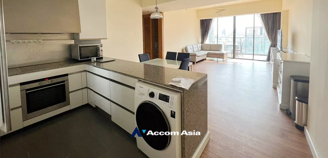  2 Bedrooms  Condominium For Rent in Sathorn, Bangkok  near BTS Chong Nonsi - MRT Lumphini (AA30006)