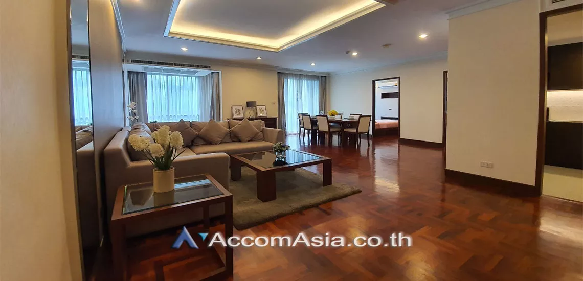  2 Bedrooms  Apartment For Rent in Ploenchit, Bangkok  near BTS Ploenchit (AA30008)