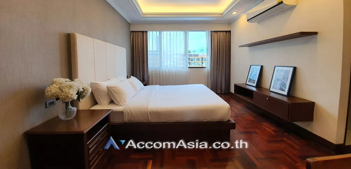 unit 2 Bedrooms  Apartment For Rent in Ploenchit, Bangkok  near BTS Ploenchit (AA30008)