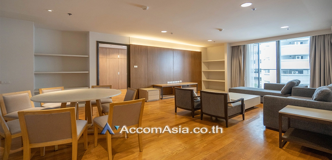  1  3 br Apartment For Rent in Sukhumvit ,Bangkok BTS Phrom Phong at Modern Apartment AA30017