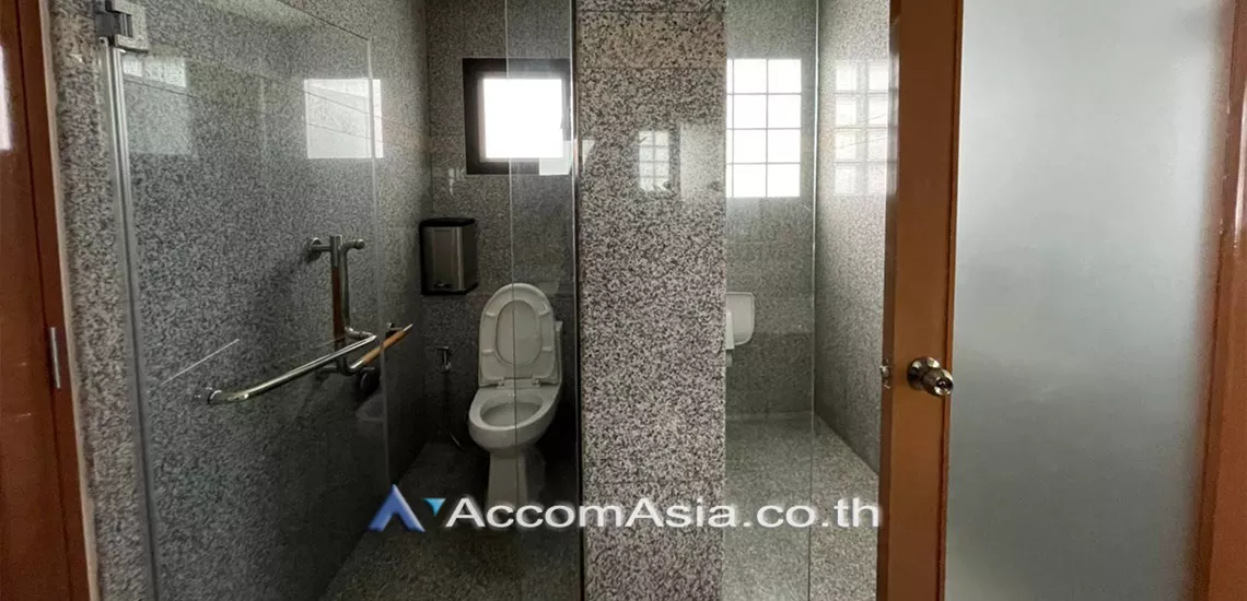12  3 br Condominium For Rent in Ploenchit ,Bangkok BTS Chitlom at Tonson Court AA30020