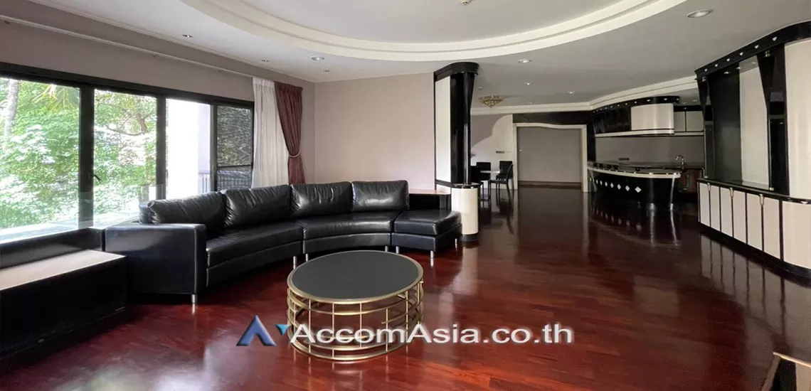 unit 3 Bedrooms  Condominium For Rent in Ploenchit, Bangkok  near BTS Chitlom (AA30020)