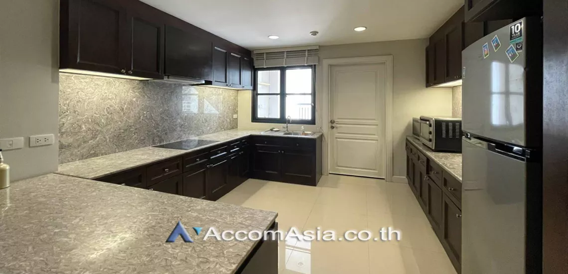 unit 3 Bedrooms  Condominium For Rent & Sale in Ploenchit, Bangkok  near BTS Chitlom (AA30021)