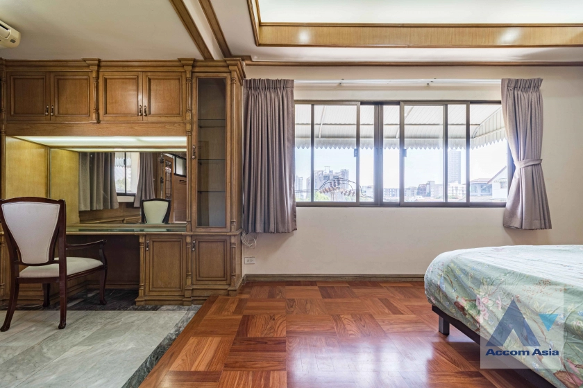 21  3 br Townhouse For Rent in Sukhumvit ,Bangkok BTS On Nut AA30022