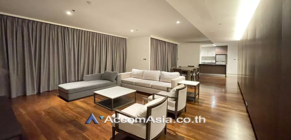  1  3 br Apartment For Rent in Sukhumvit ,Bangkok BTS Phrom Phong at Modern Apartment AA30024