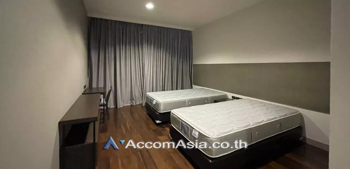 9  3 br Apartment For Rent in Sukhumvit ,Bangkok BTS Phrom Phong at Modern Apartment AA30024