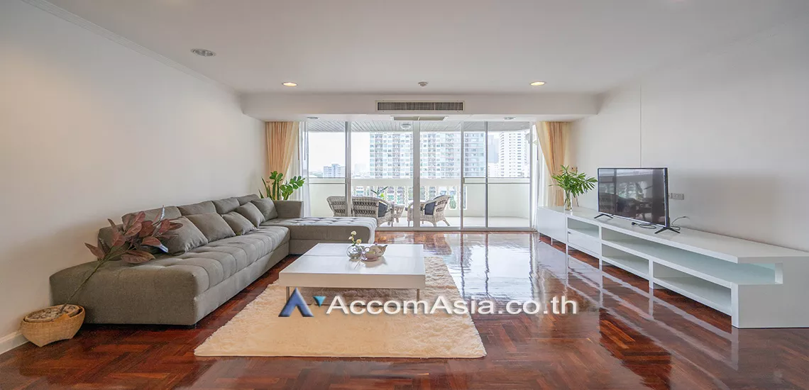 Pet friendly |  Perfect For Family Apartment  2 Bedroom for Rent BTS Chong Nonsi in Sathorn Bangkok