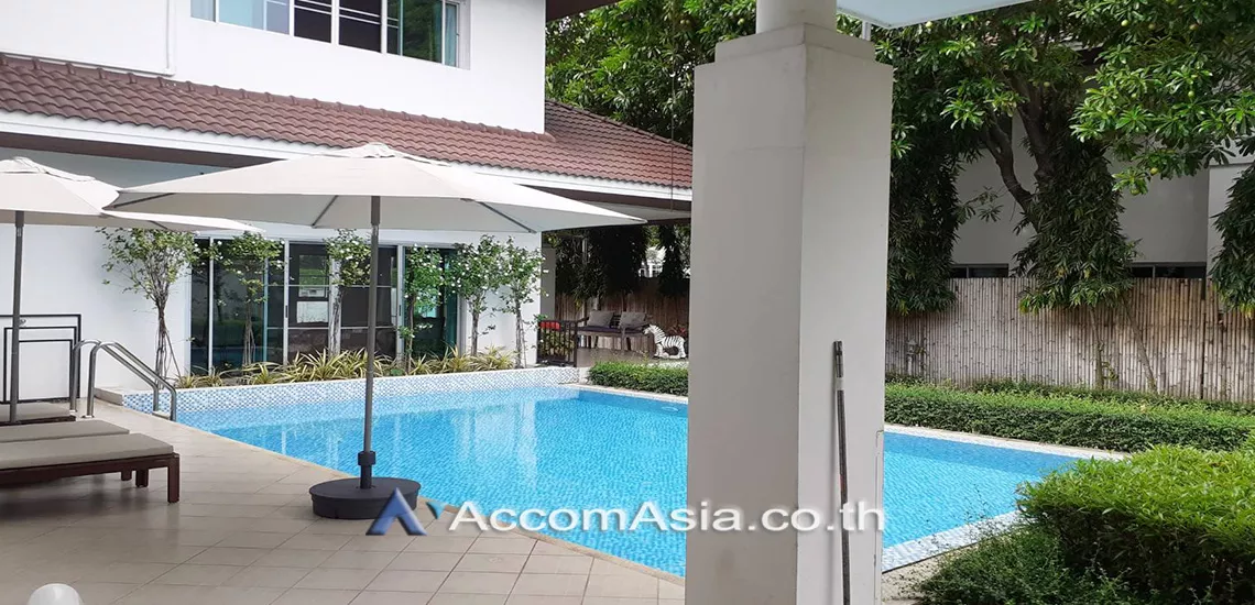 unitPrivate Swimming Pool |  4 Bedrooms  House For Rent in Pattanakarn, Bangkok  near BTS On Nut (AA30025)