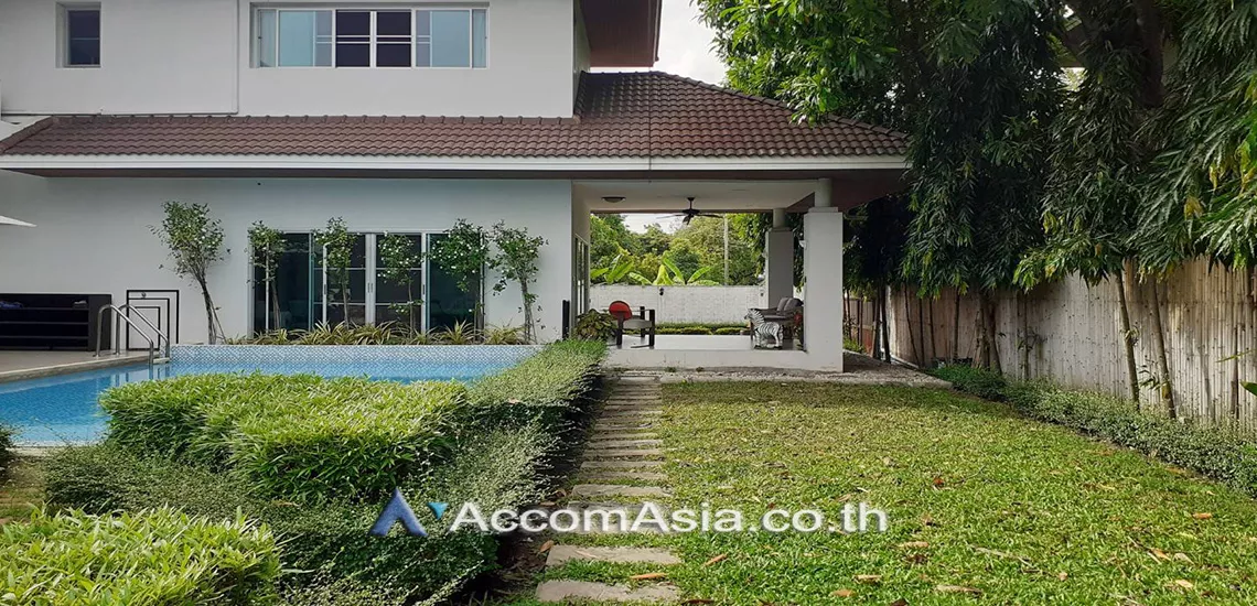 5  4 br House For Rent in Pattanakarn ,Bangkok BTS On Nut at Panya Pattanakarn Village AA30025