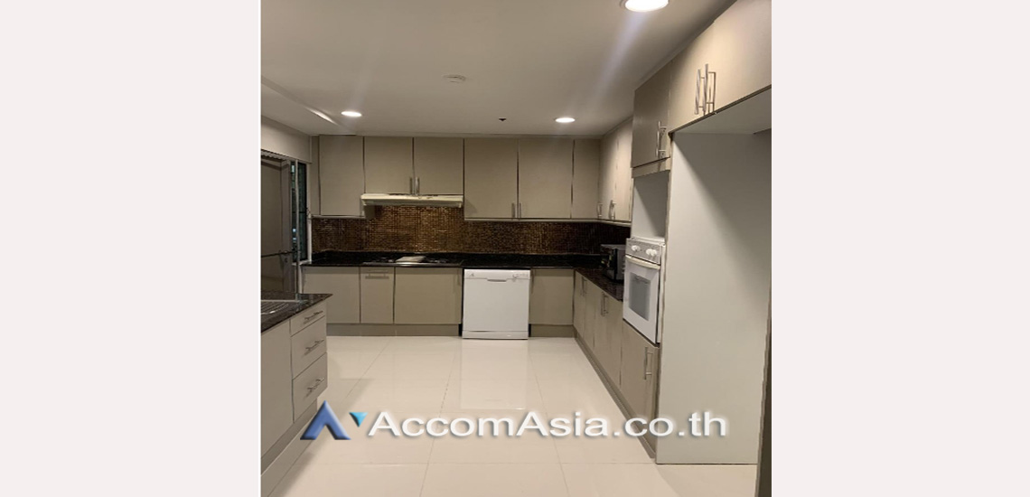 6  3 br Apartment For Rent in Sukhumvit ,Bangkok BTS Asok - MRT Sukhumvit at Perfect Apartment for Big Family, Prime Location Near Main Street AA30027
