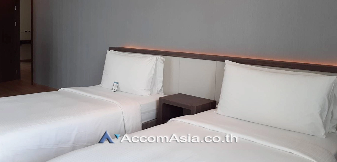 6  3 br Apartment For Rent in Sukhumvit ,Bangkok BTS Ploenchit at Brand New Apartment AA30033