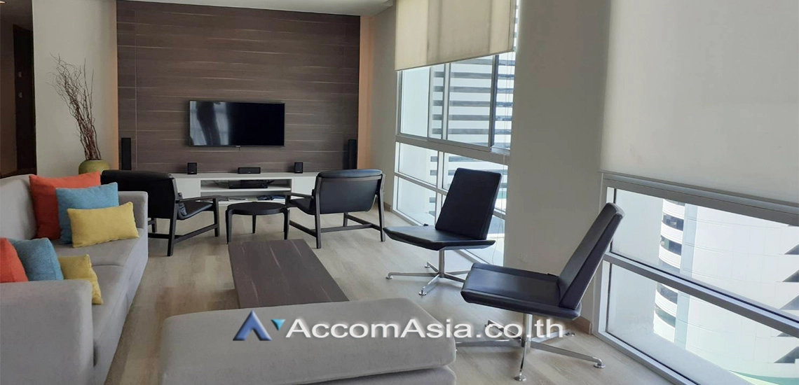 unitPet friendly |  3 Bedrooms  Apartment For Rent in Sukhumvit, Bangkok  near BTS Ploenchit (AA30033)