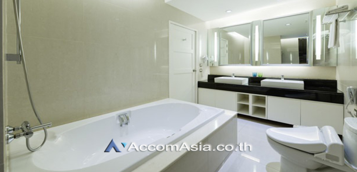 6  3 br Apartment For Rent in Ploenchit ,Bangkok BTS Chitlom at Service apartment in Chidlom AA30034