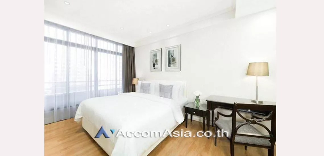 unit 2 Bedrooms  Apartment For Rent in Ploenchit, Bangkok  near BTS Chitlom (AA30035)
