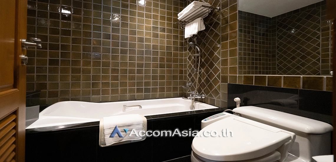  1  3 br Apartment For Rent in Ploenchit ,Bangkok BTS Ploenchit at Luxurious Place in Luxury Life AA30036