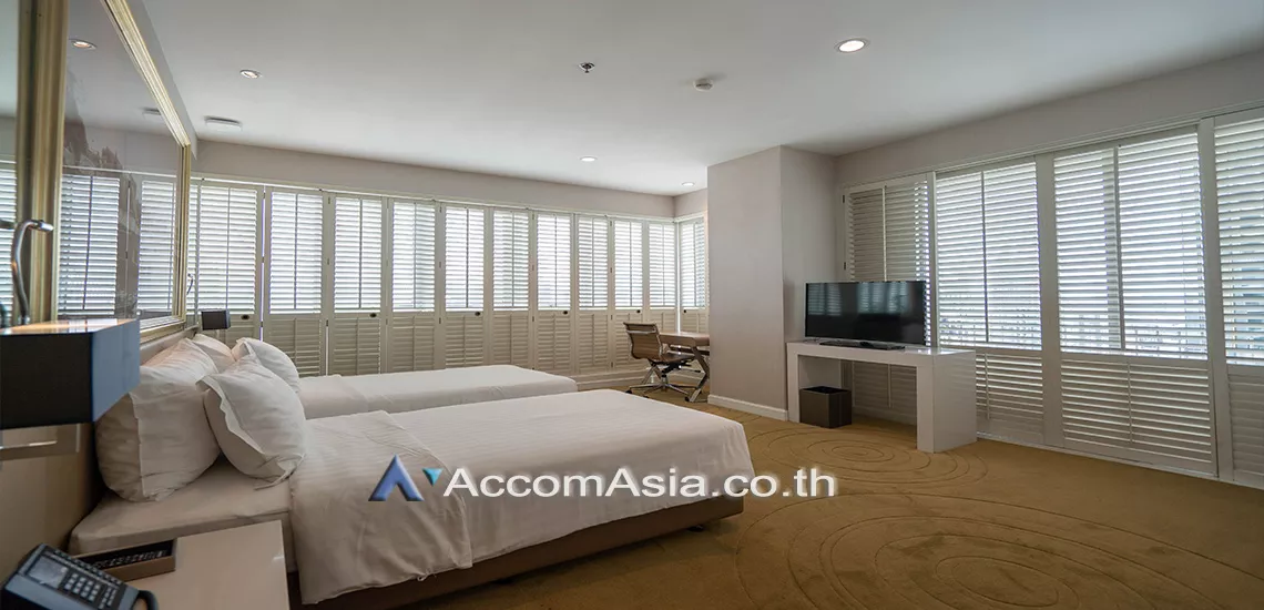 8  4 br Apartment For Rent in Ploenchit ,Bangkok BTS Ploenchit at Luxurious Place in Luxury Life AA30037