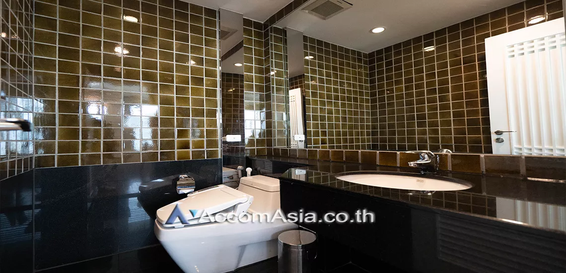 7  4 br Apartment For Rent in Ploenchit ,Bangkok BTS Ploenchit at Luxurious Place in Luxury Life AA30037