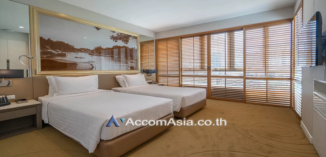 8  2 br Apartment For Rent in Ploenchit ,Bangkok BTS Ploenchit at Luxurious Place in Luxury Life AA30038