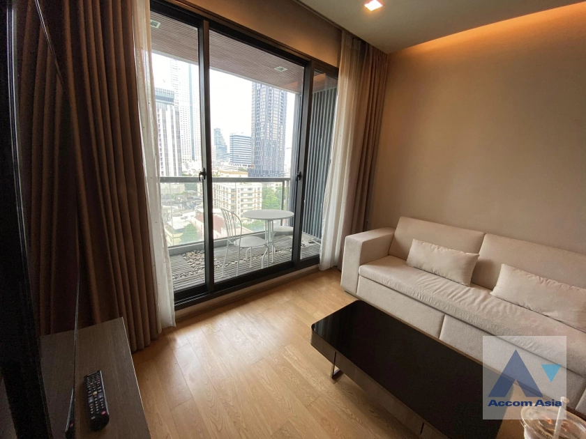 unit 2 Bedrooms  Condominium For Rent & Sale in Silom, Bangkok  near BTS Chong Nonsi (AA30041)