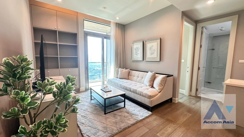 Oriental Residence Bangkok Condominium  2 Bedroom for Sale & Rent BTS Ploenchit in Ploenchit Bangkok