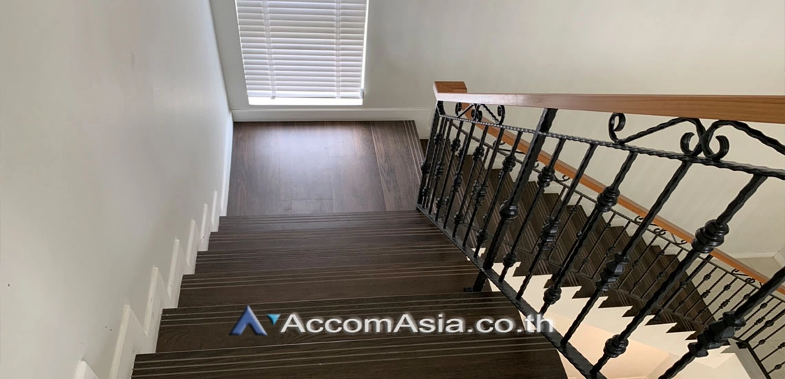 11  4 br House For Rent in Sukhumvit ,Bangkok BTS Phrom Phong AA30049